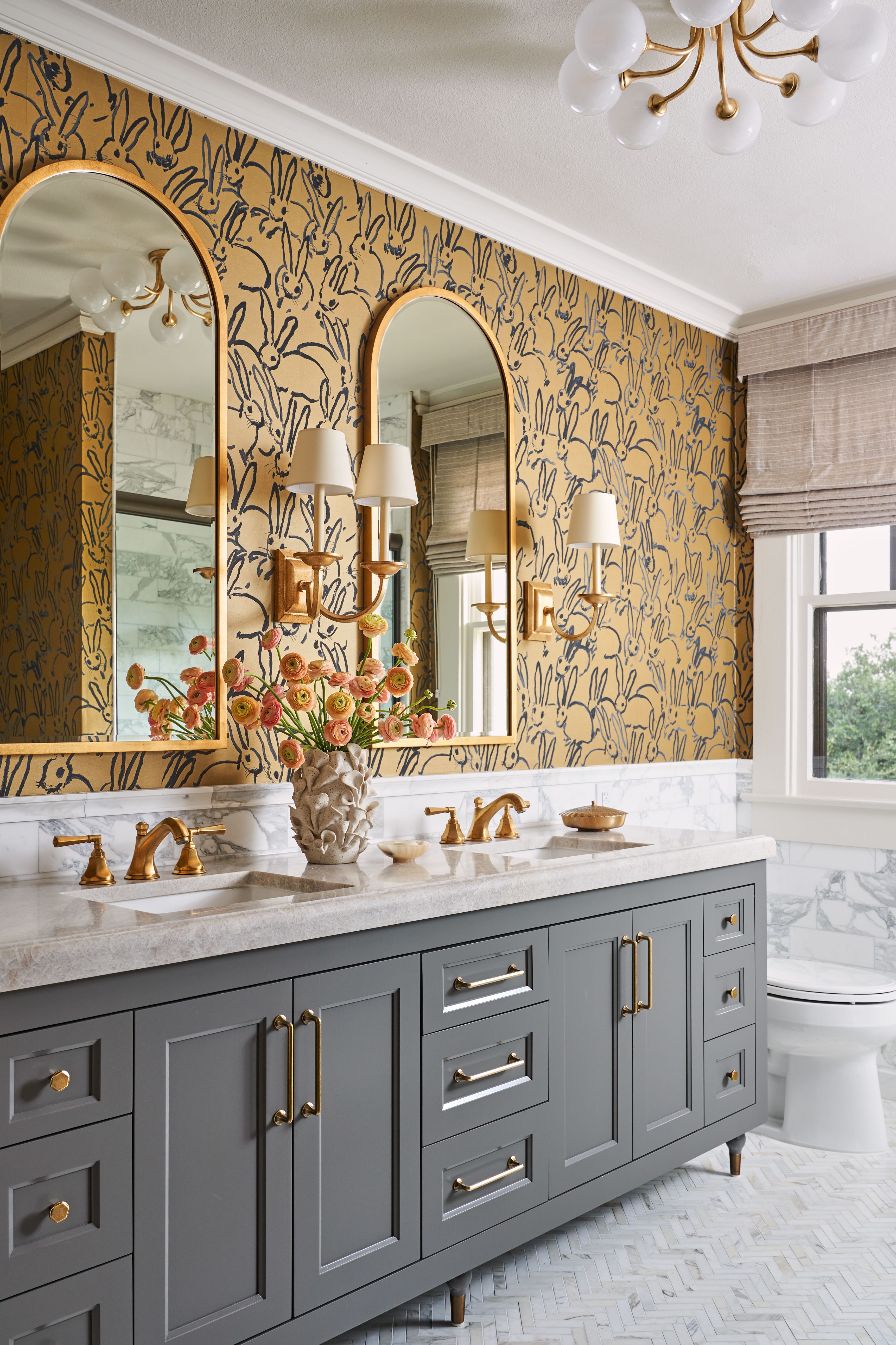 Luxury bathroom wallpaper Seattle