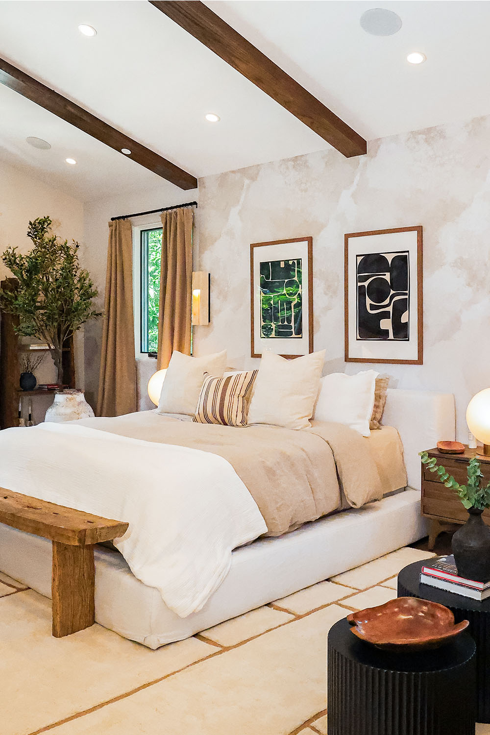 Bedroom wallpaper installation Seattle